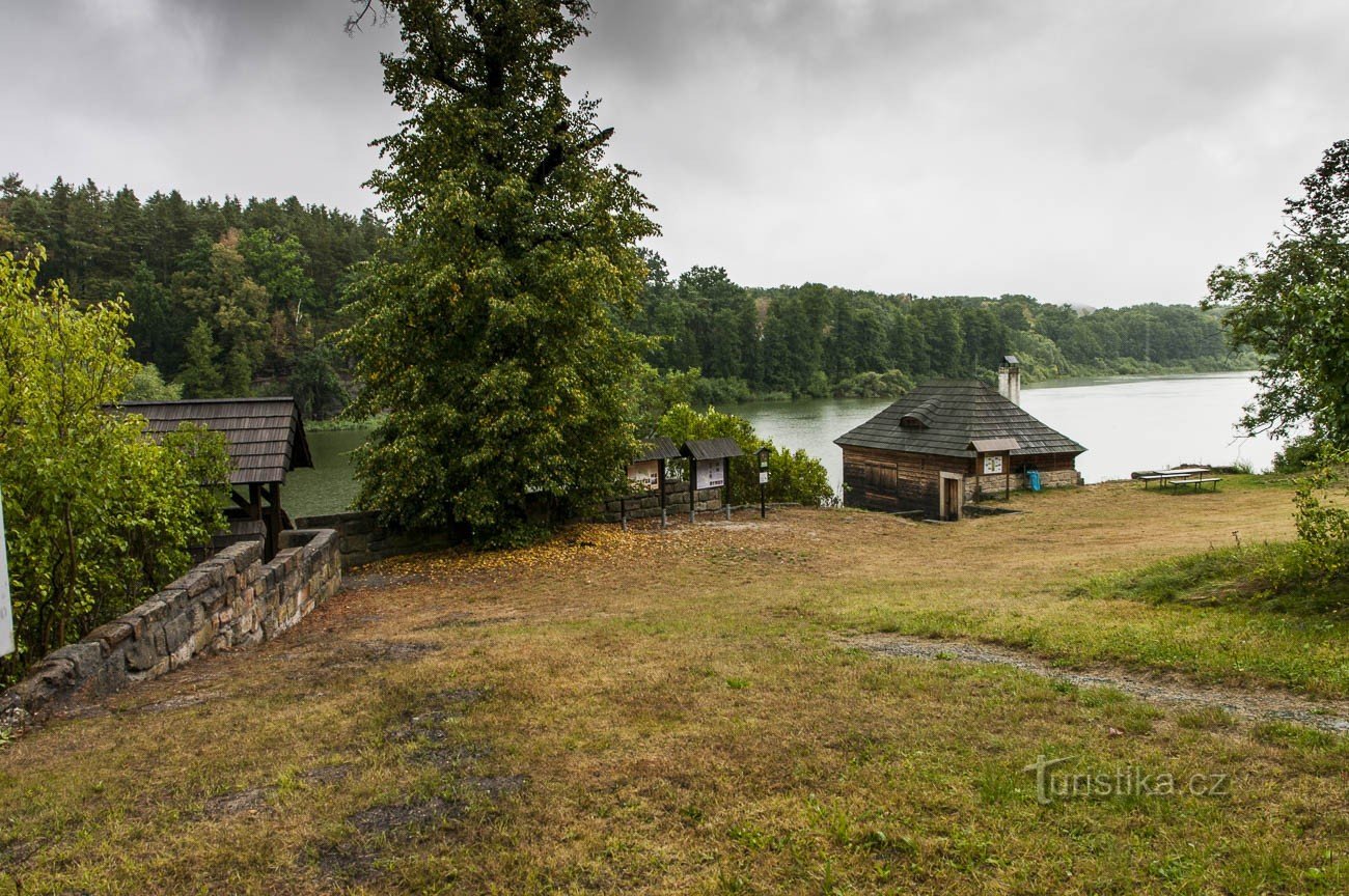 Novozámecký dam