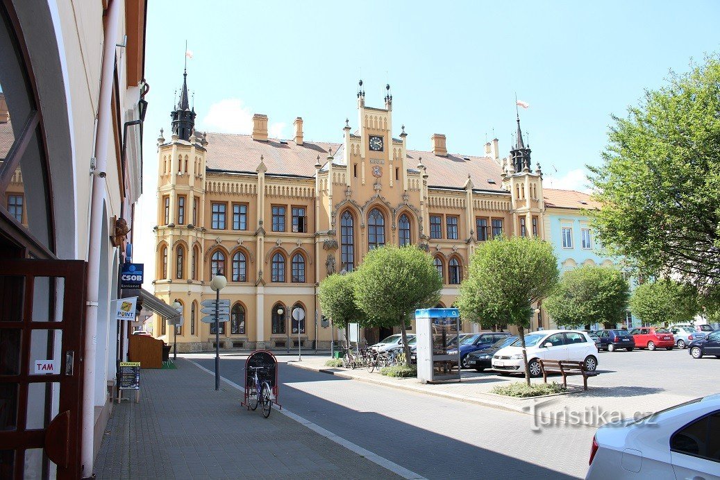 Nový Bydžov, town hall