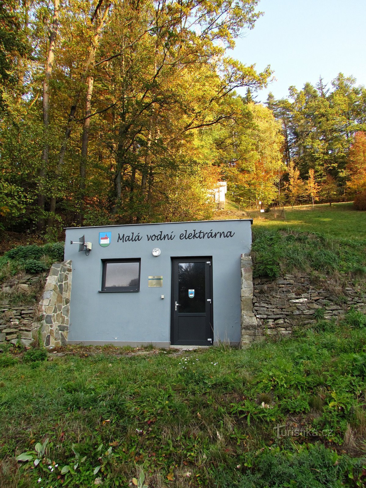 Nový Malín și centrala sa hidroelectrică
