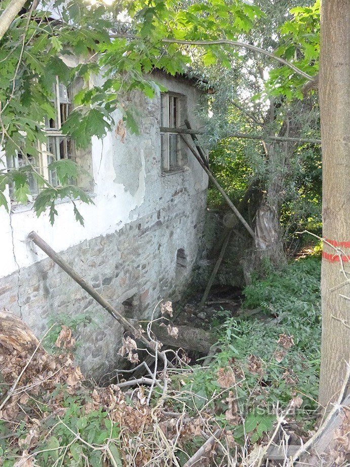 Nouveau moulin près de Podmoklan