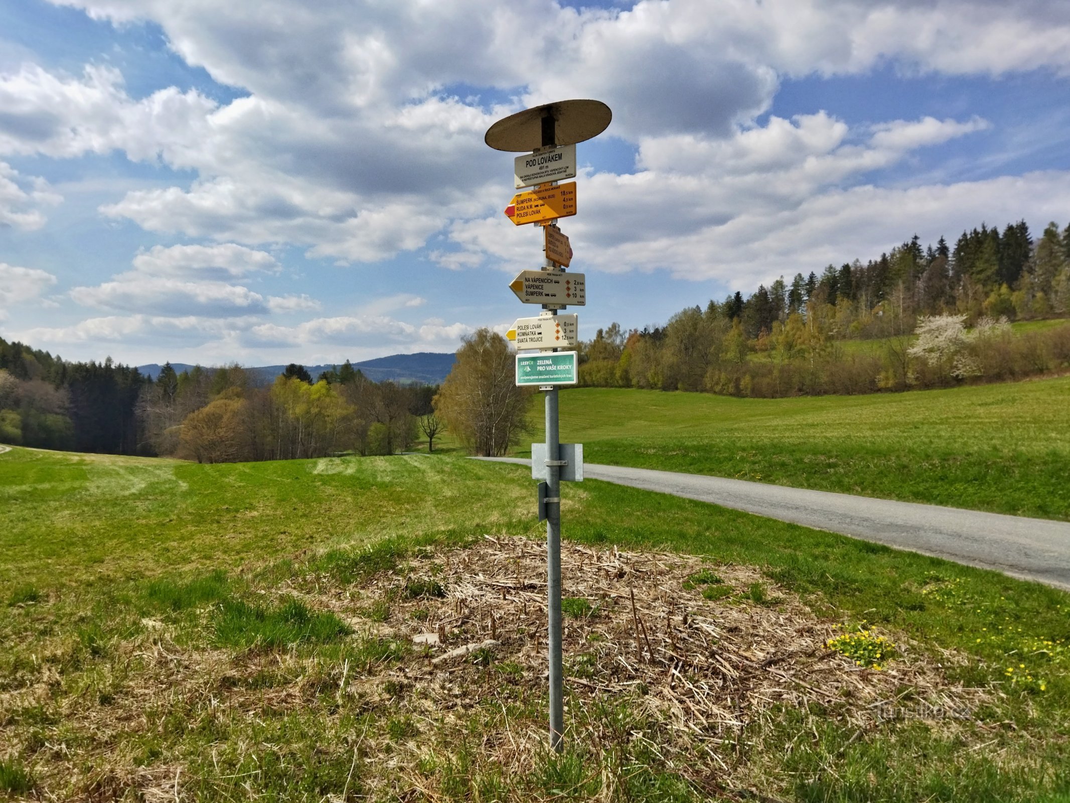 neuer Wegweiser Pod Lovákem