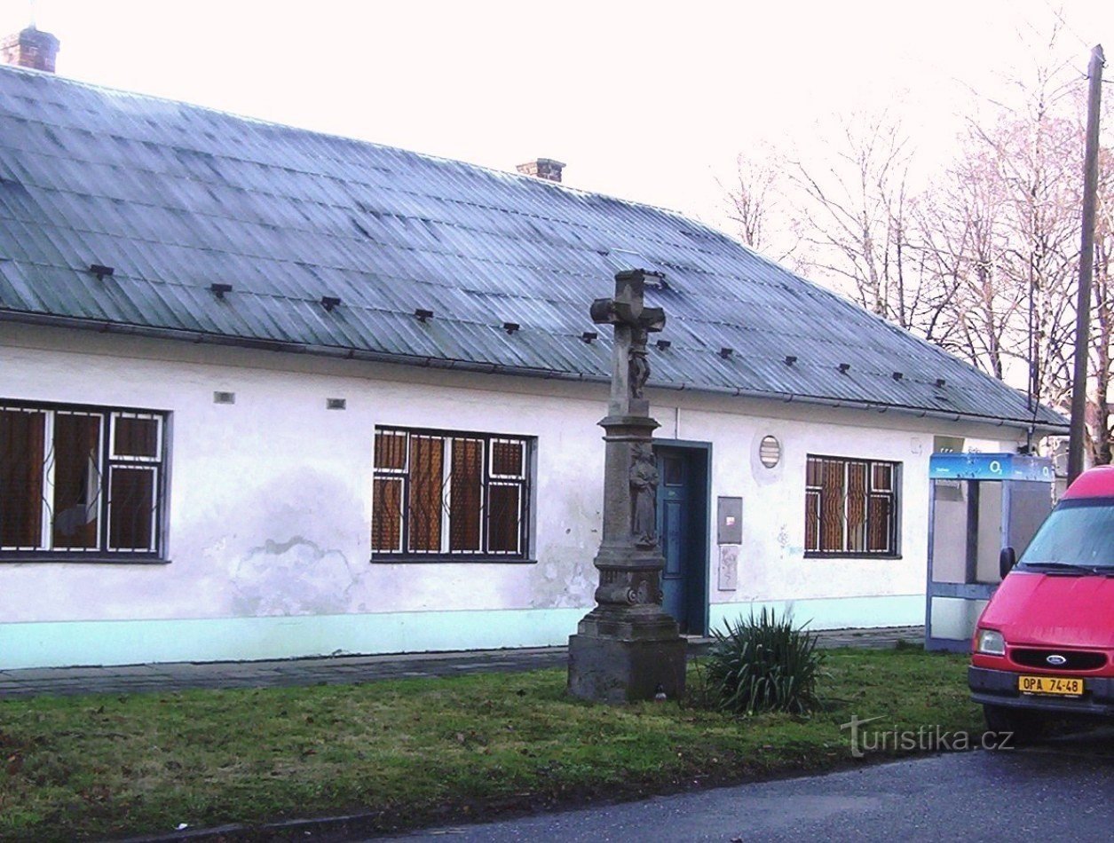 Nový Svět - início da rua Jan Suda com uma cruz de 1820 - Foto: Ulrych Mir.