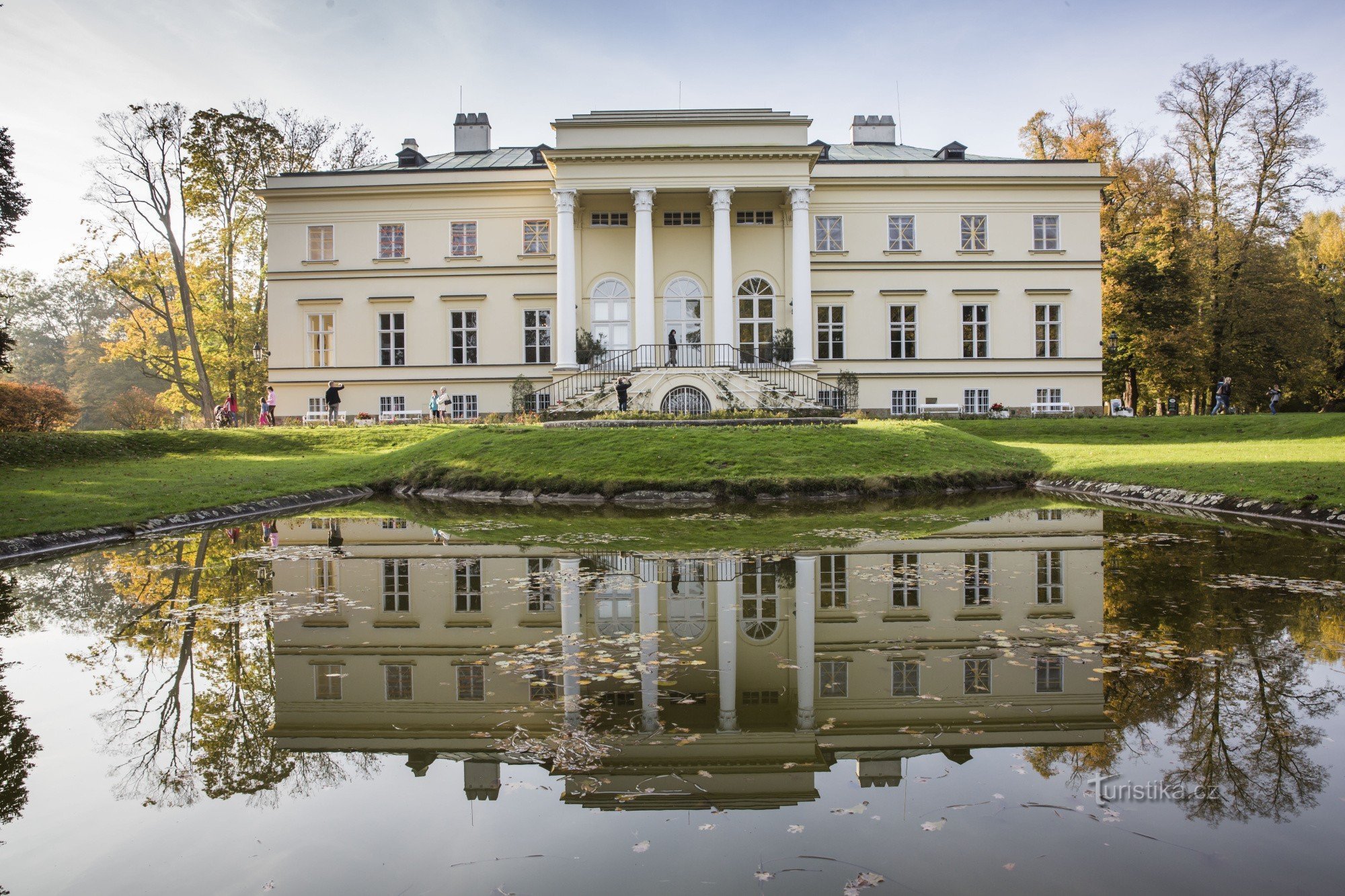 Noul castel din Kostelec nad Orlicí - un loc în care locuiește