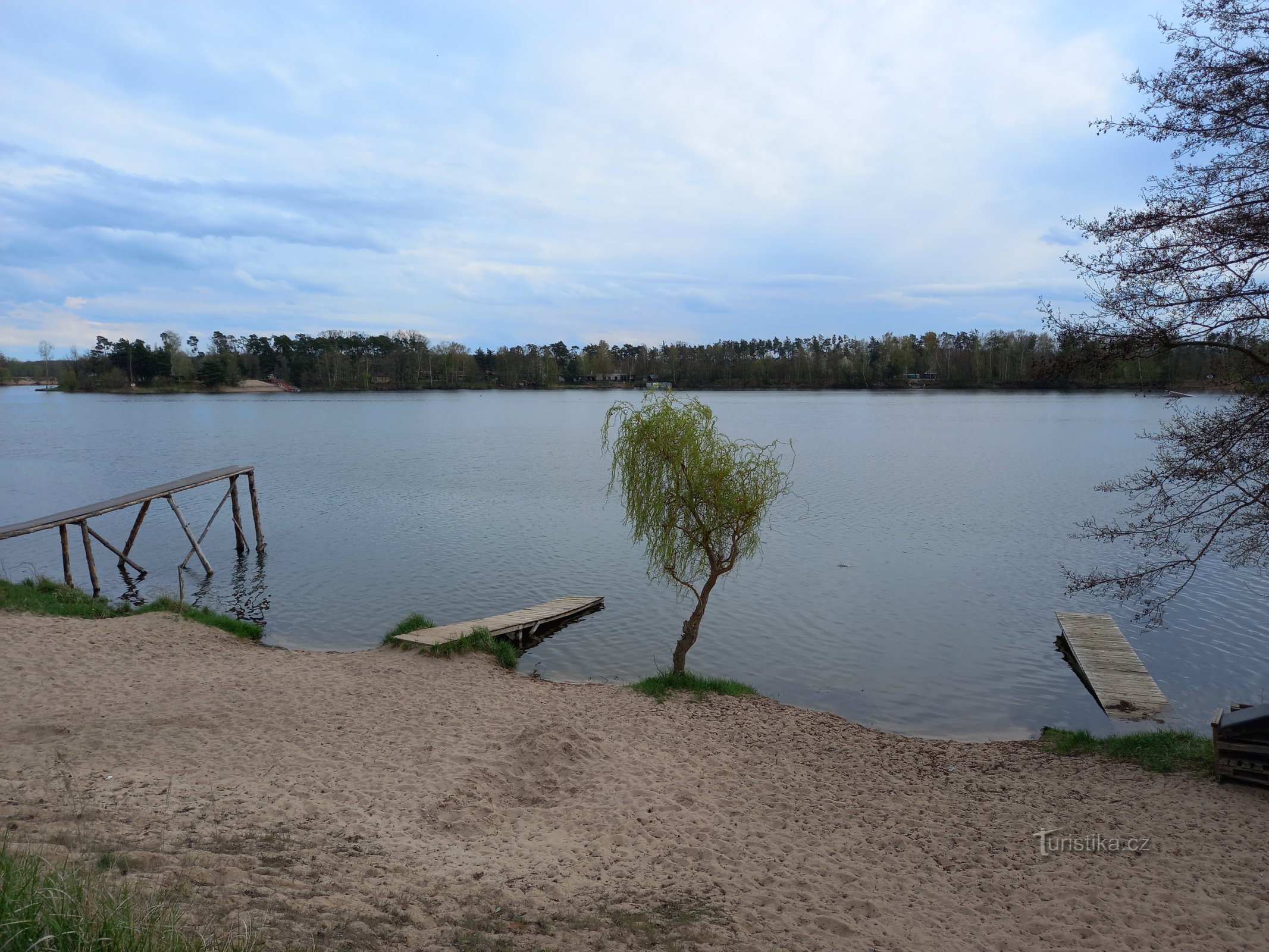 Boring beach in Mělice