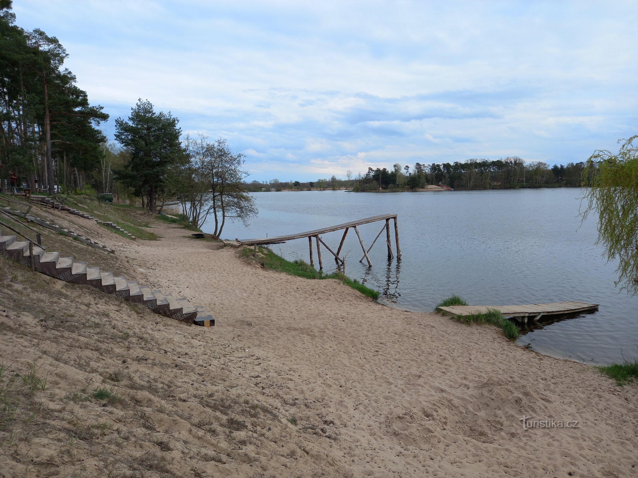 Boring beach in Mělice