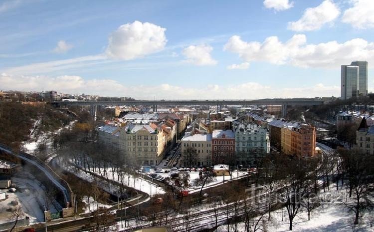 Pont de Nusel depuis Vyšehrad