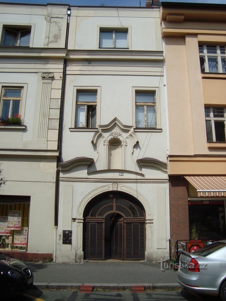 Nymburk-Přemyslovců tér-Morzin palota 1560-ból-gyógyszertár-Fotó: Ulrych Mir.