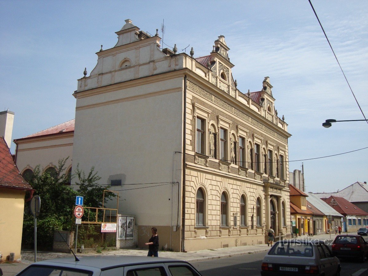 Nymburk-Tyršova utca-Sokolovna 1898-ból-Fotó: Ulrych Mir.