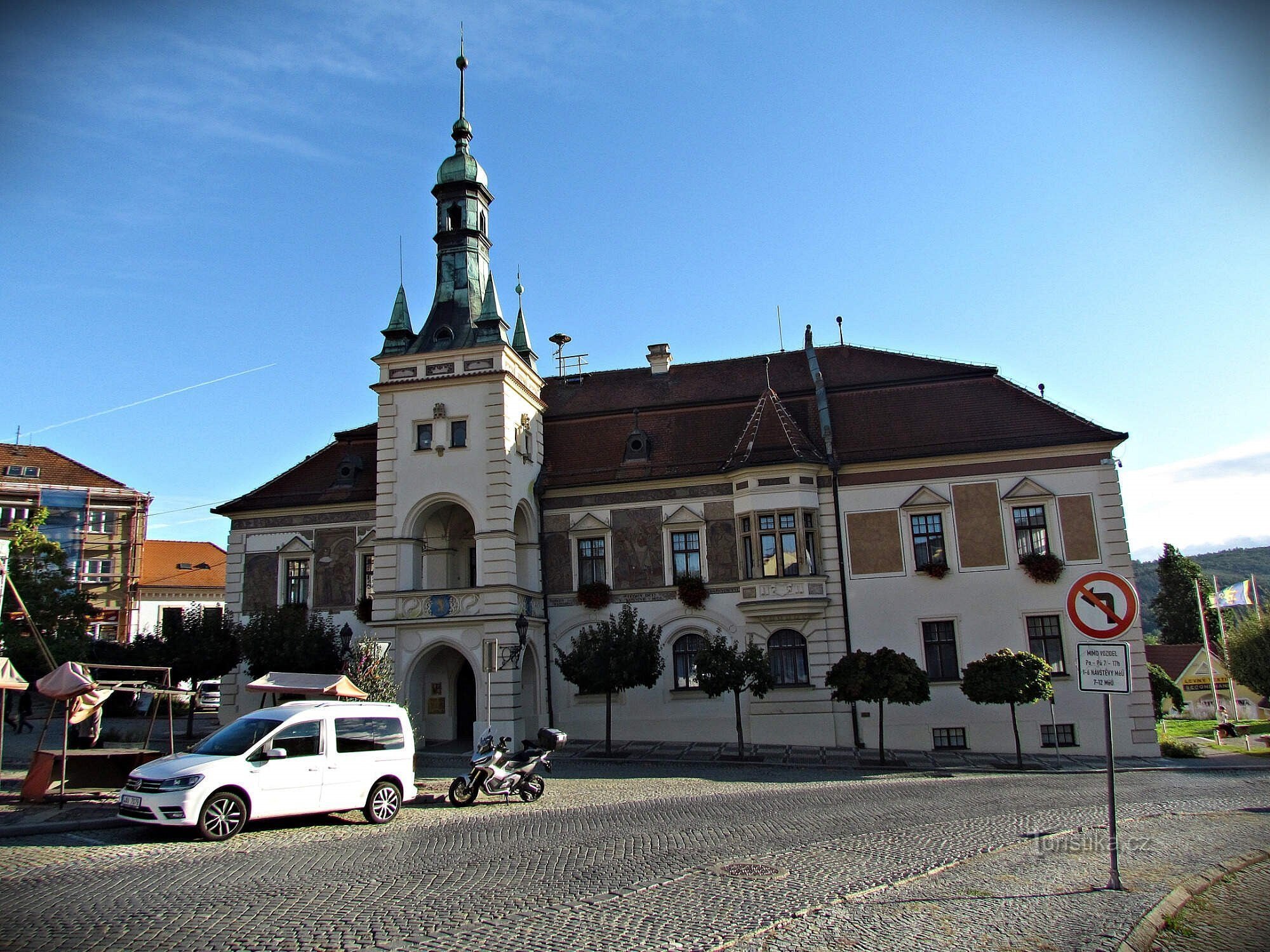 Tietoja Tišnovin kaupungintalosta