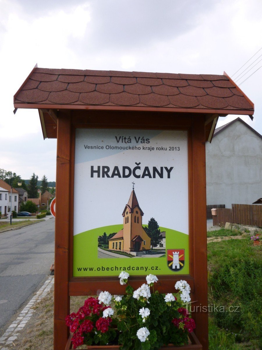das Dorf Hradschin