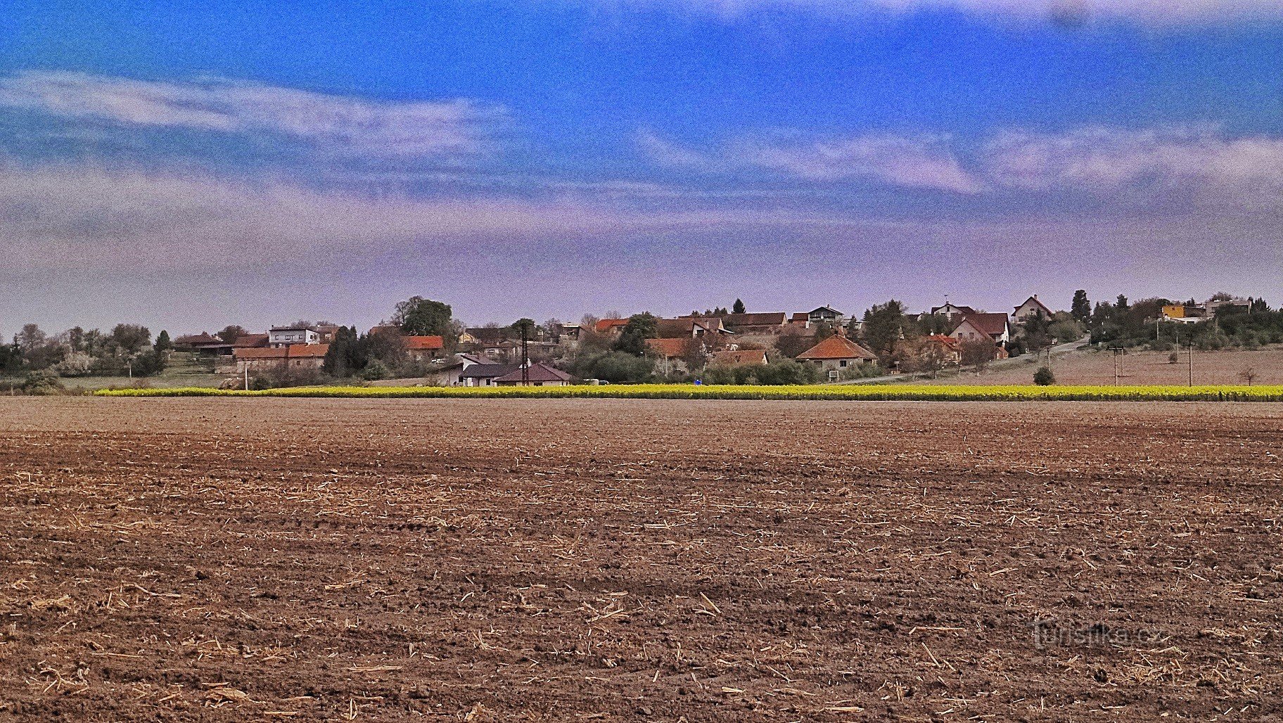 Het dorp Mokošín - uitzicht vanuit het zuiden