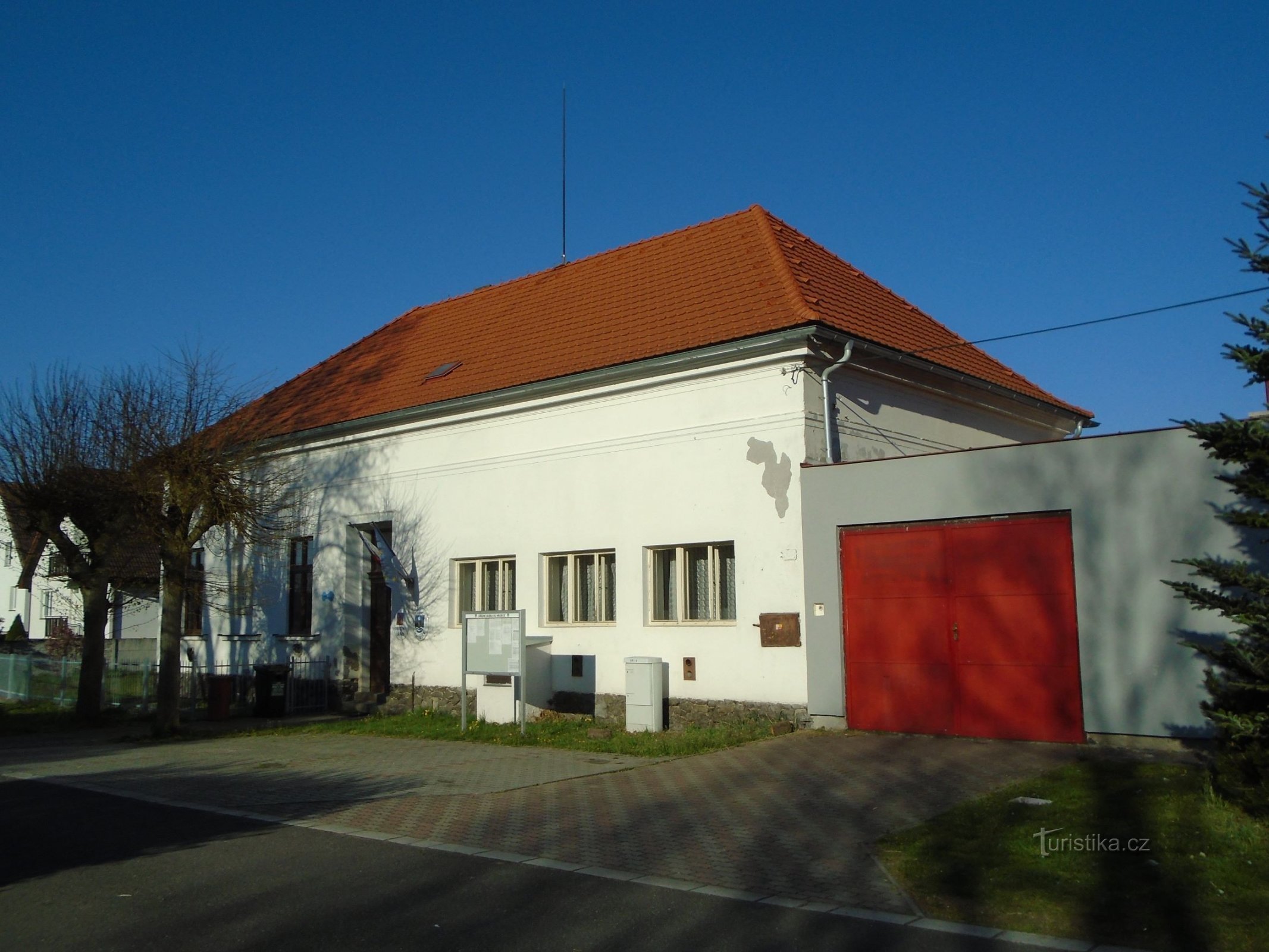 Biroul municipal (Hrobice, 21.4.2019 iulie XNUMX)