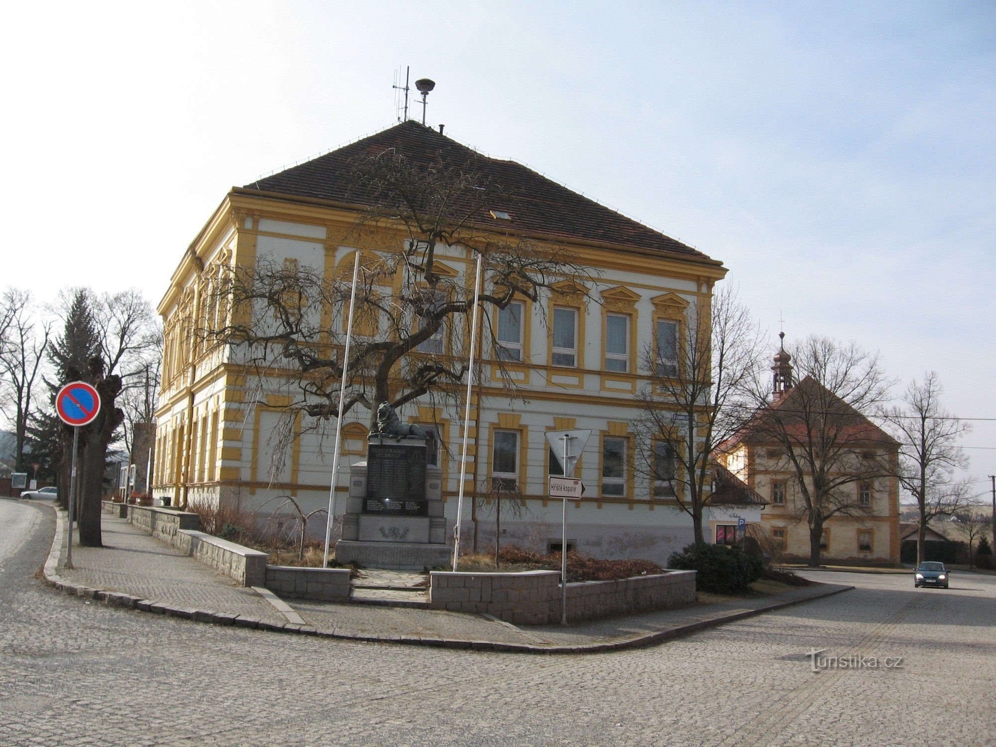 シュテノヴィツェ市役所