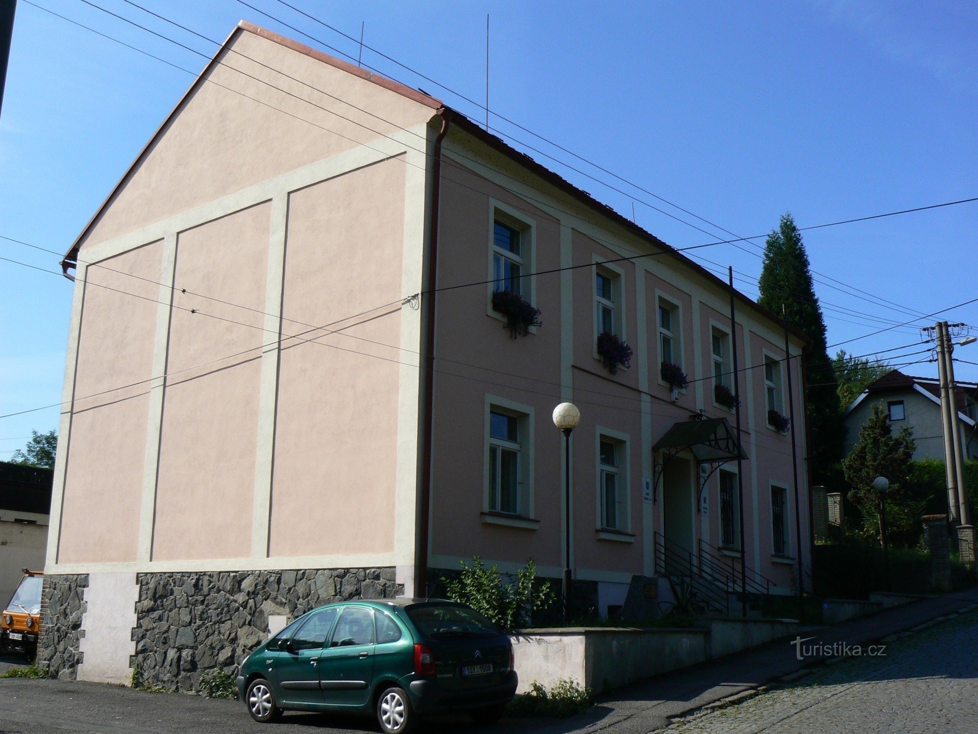 Văn phòng thành phố Vrané n / V, Březovská 112