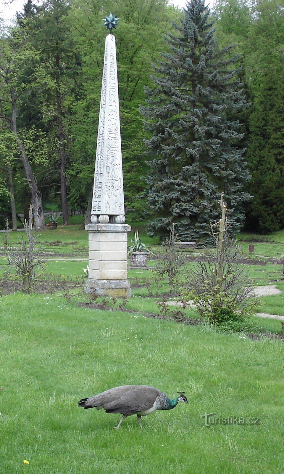 obelisk with Egyptian hieroglyphs