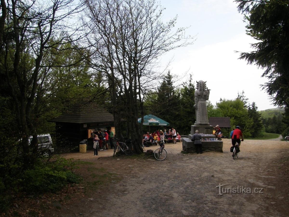 Een populaire stop voor toeristen die van Pusteven naar Radhošť . gaan