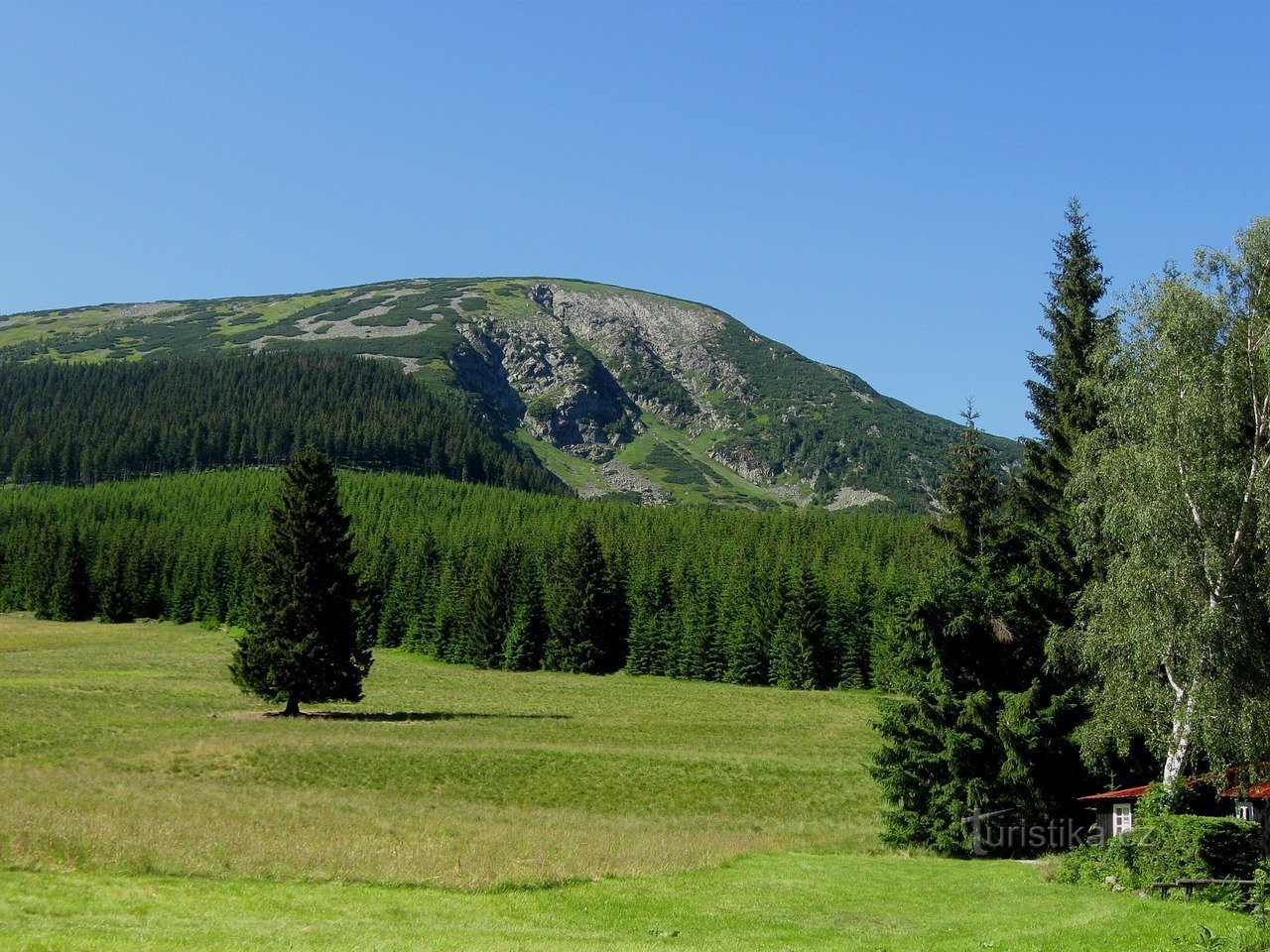 Popular locations in the Czech Republic for a summer family vacation
