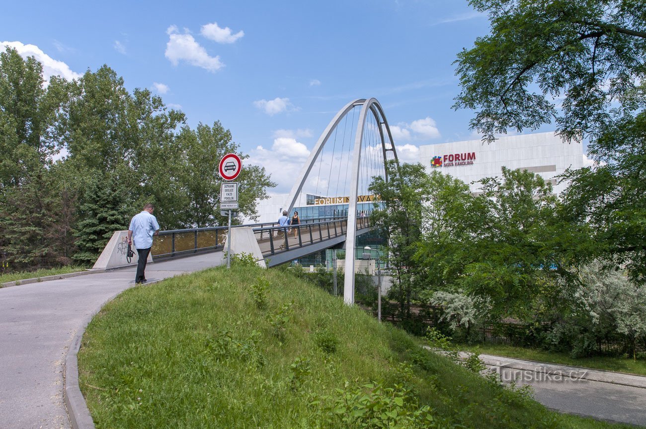 Boog naar het centrum van het Forum