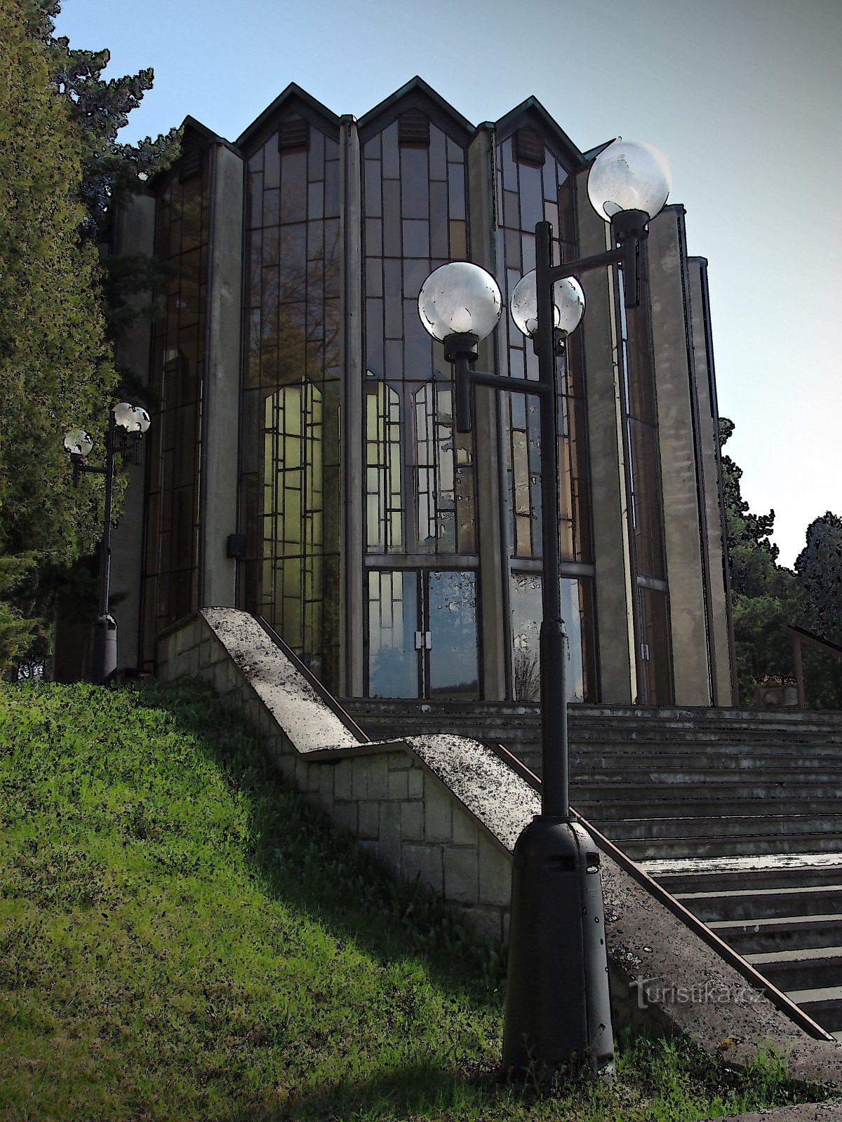 Salle funéraire de cérémonie à Brumov - Bylnice