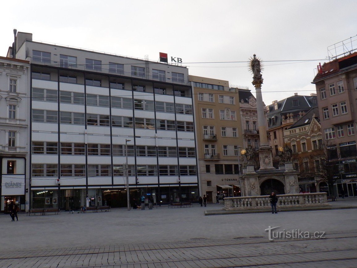 Billeder fra Brno – Funktionalisme IV – Moravská banka på Náměstí Svobody