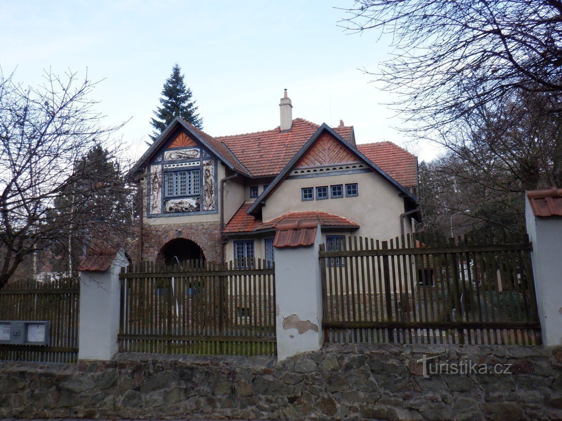 Imagini din Brno - familie care locuiește în oraș acum o sută de ani III - vila lui Jurkovič