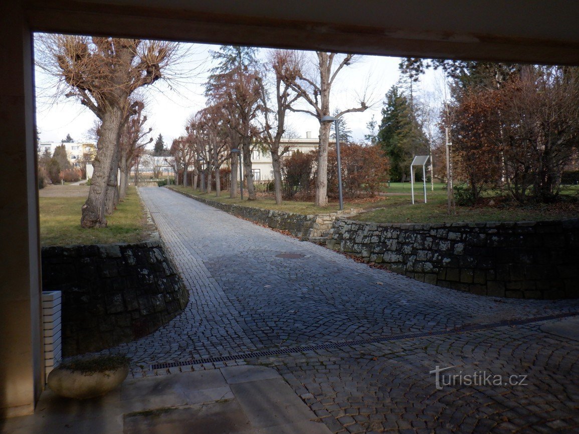 Zdjęcia z Brna - rodzina mieszkająca w mieście sto lat temu IV - Vila Stiassni