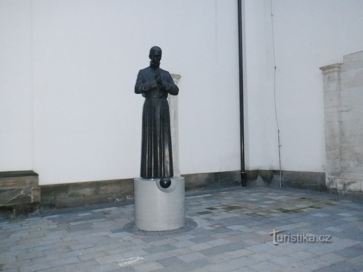 Images from Brno - statues, sculptures, monuments or memorials XV - Father Martin Středa