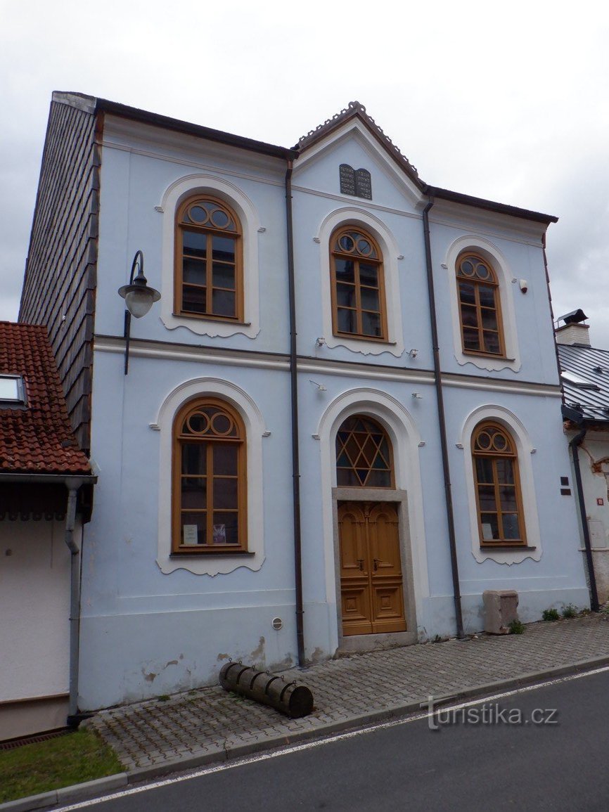 Obrázky ze Šumavy – Hartmanice a synagoga
