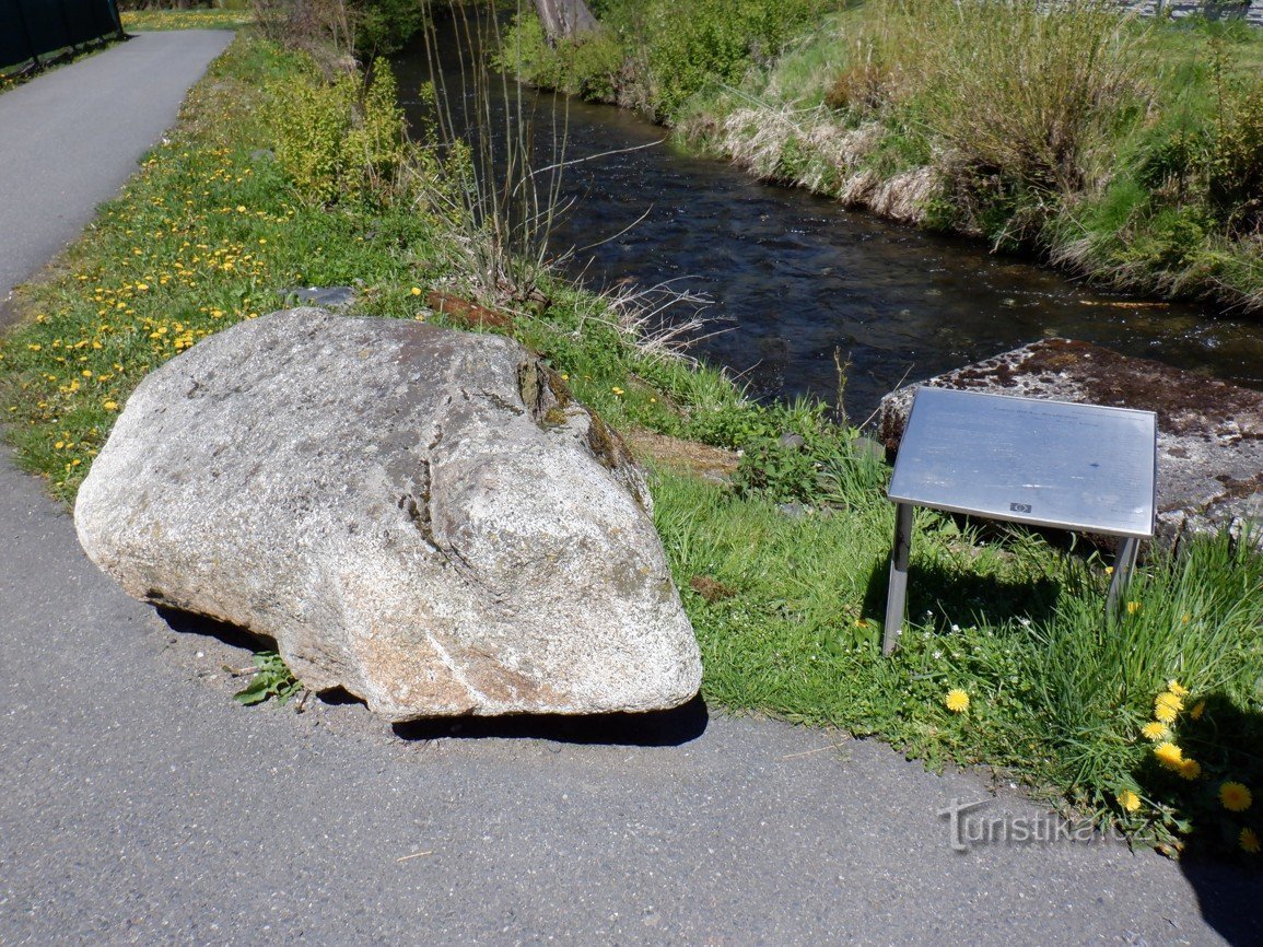 Images de Šumava – une pierre de touche à Nýrsko