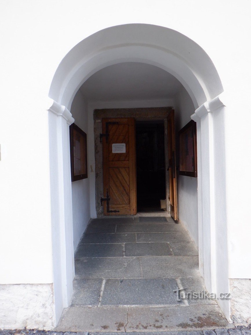 Pictures from Šumava – Church of Our Lady of Help from Hvězda in Železná Ruda