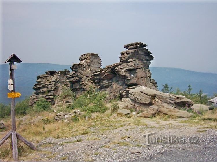 Rochers géants sous Šerák : Massif rocheux du carrefour