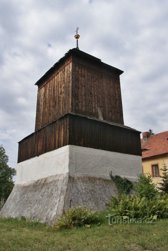 Giantness - wooden bell tower