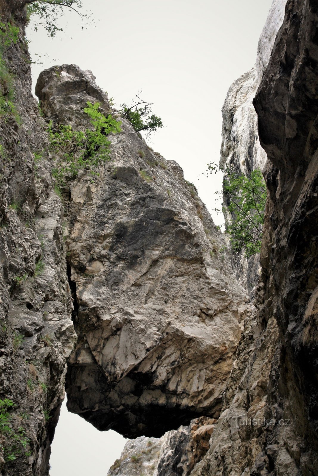 Τεράστιο μεγάλο βύσμα Boulder