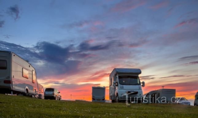 Camping-car ou caravane ?