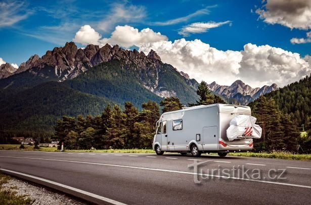 Motorhome hay đoàn lữ hành?