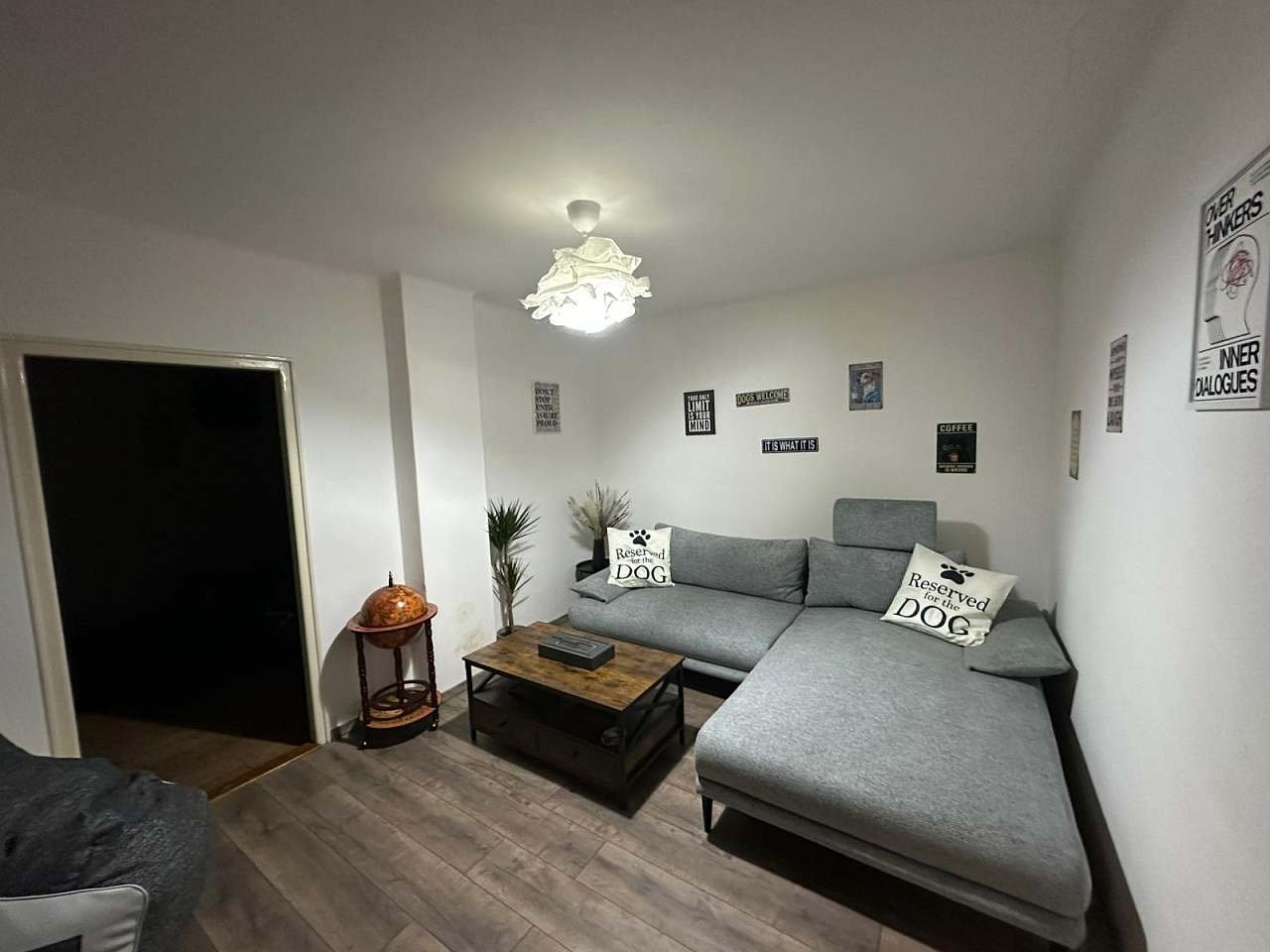 Obývák s rozkládacím gaučem