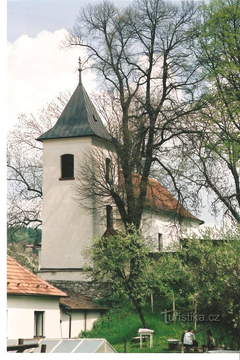Gå i nærheden af ​​Brno - kirken St. Wenceslas