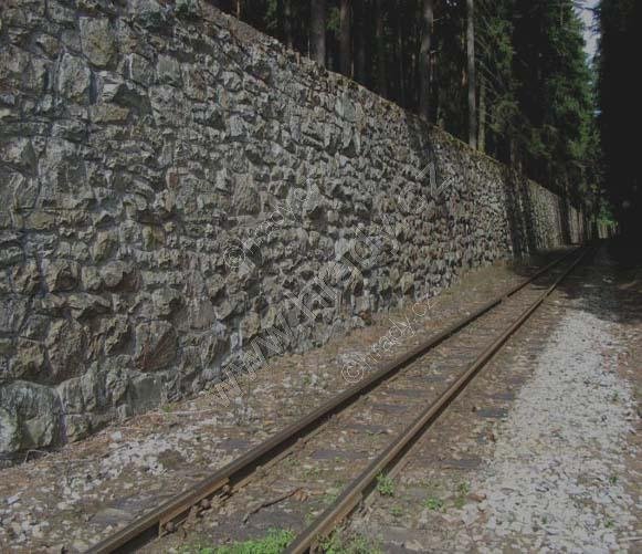 ochranná zeď střelnice