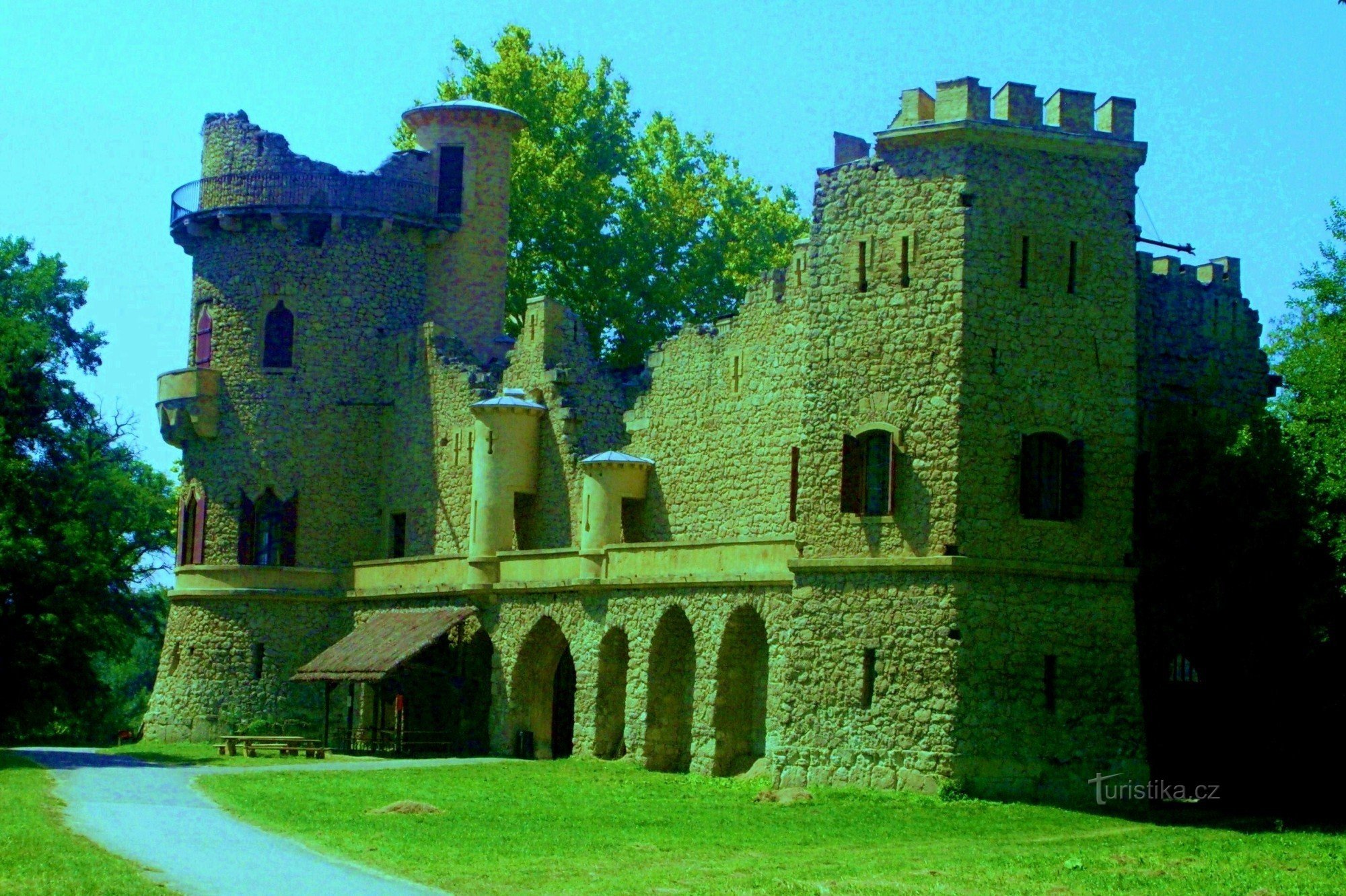 Fra Jans slot til slottet i Lednice