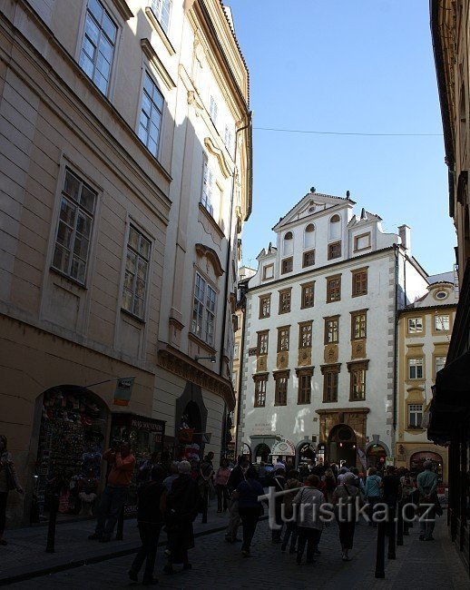 da Michalská alla casa A cinque corone