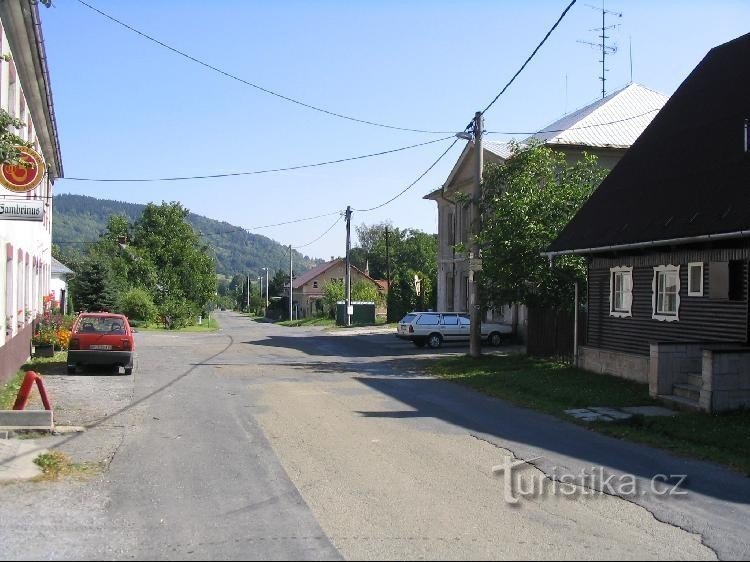 Від пансіонату Hájenka (з зображення)