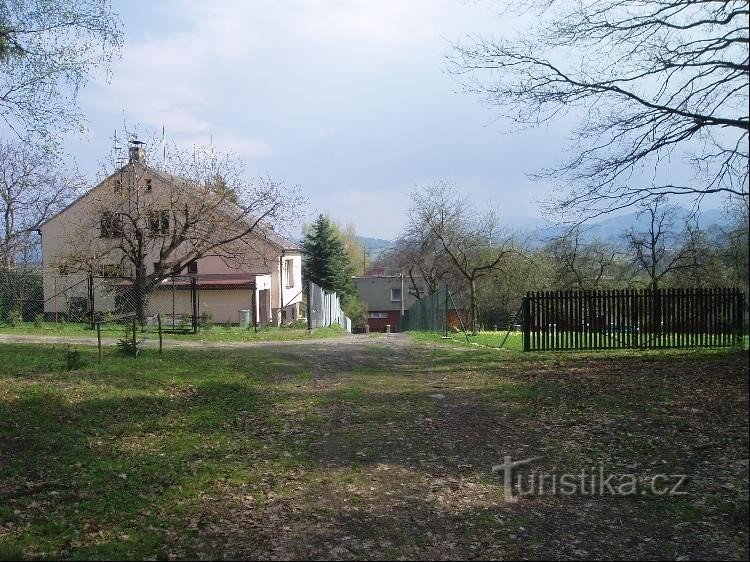 vom Teich bis zur Siedlung Staříč-Boudy