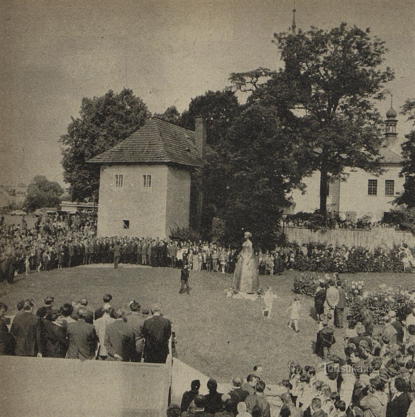 Avtäckning av monumentet över baronessan Panklová (Česká Skalice, 13.9.1970-XNUMX-XNUMX)