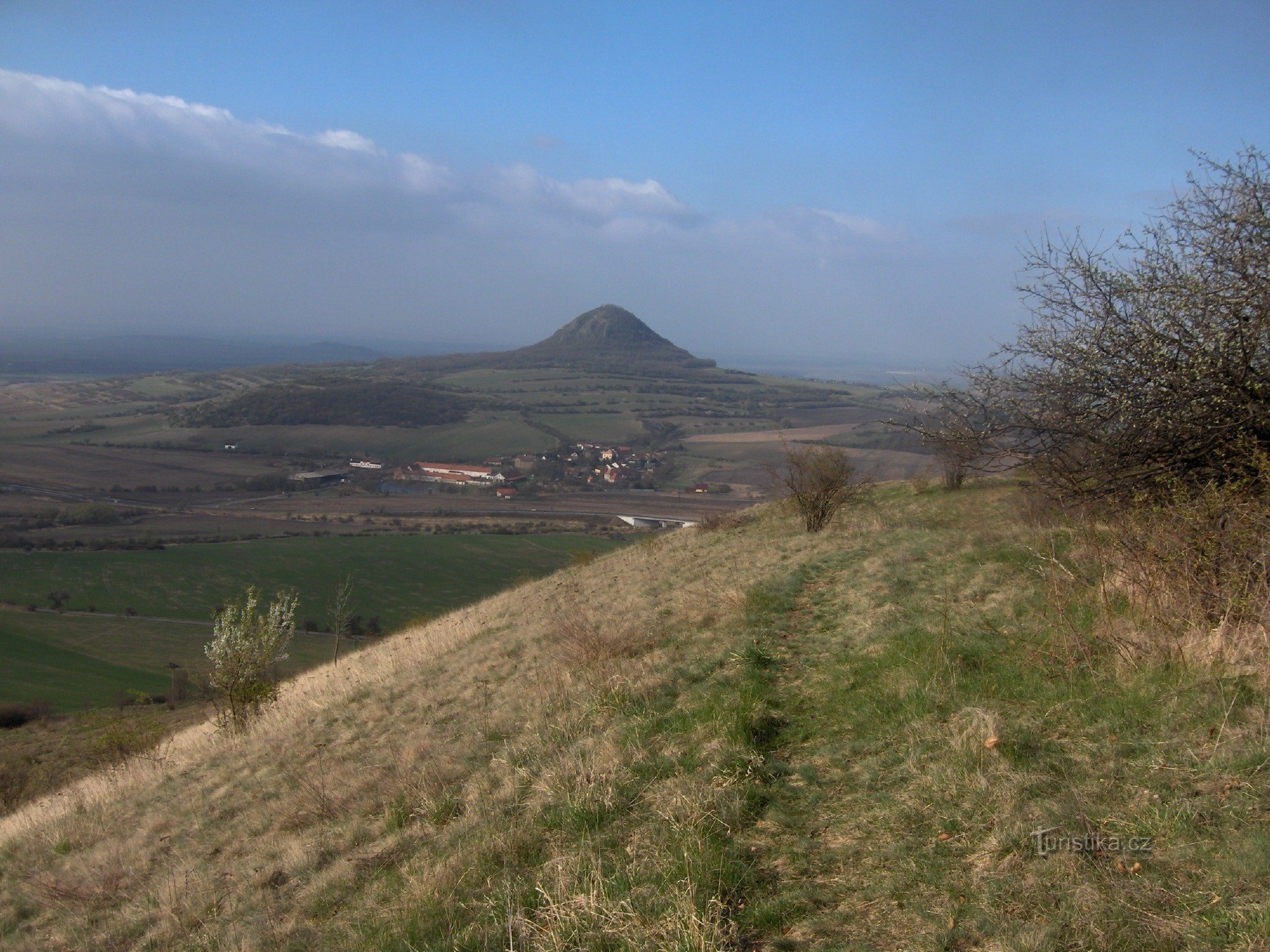 Odolický vrch in Milá z Dlouhá hora