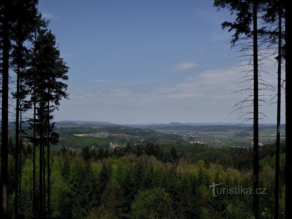 relaxing views while climbing above Náchod