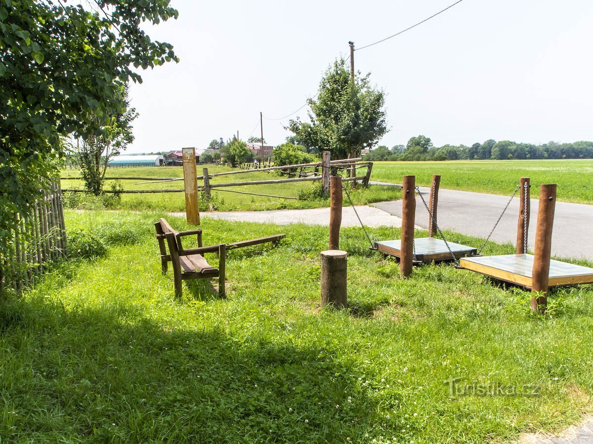 Aire de repos à la Maison de la Nature