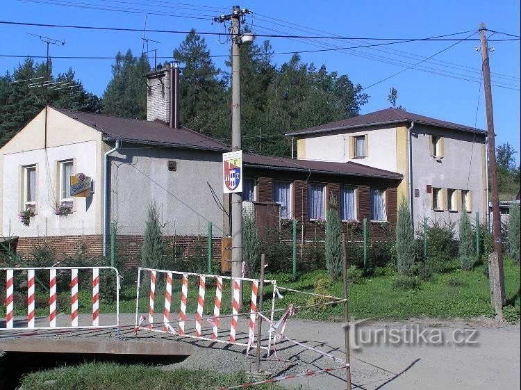 Arredores: Ao redor da placa de sinalização, vista do parque de campismo