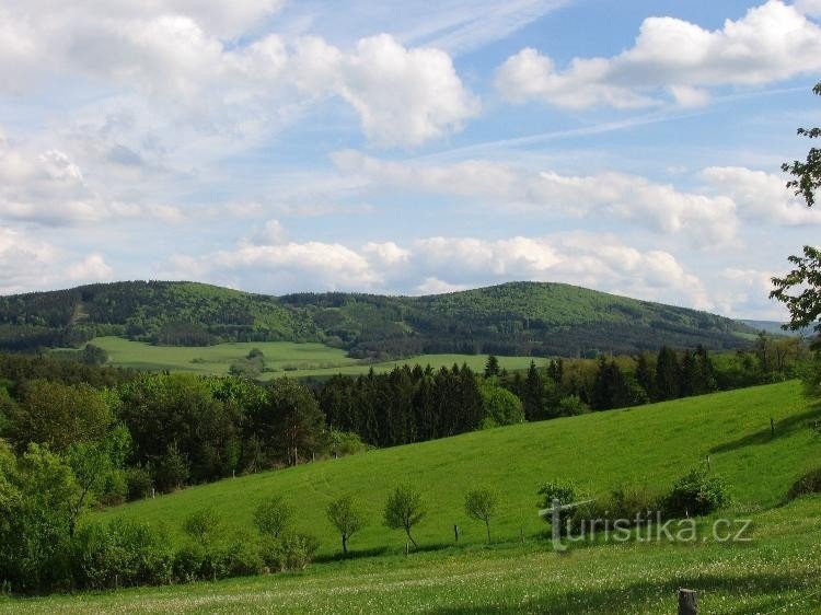 Vlachovices omgivning: vacker valachisk natur efter att ha vandrat runt Vlachovice
