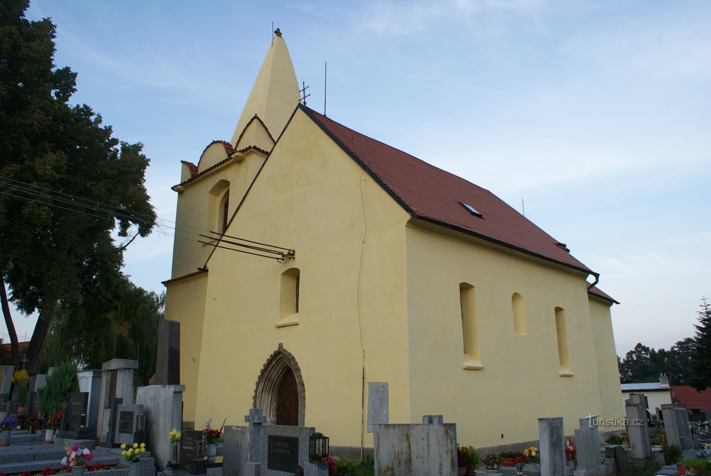 Okresaneč - kyrkan St. Bartolomeus
