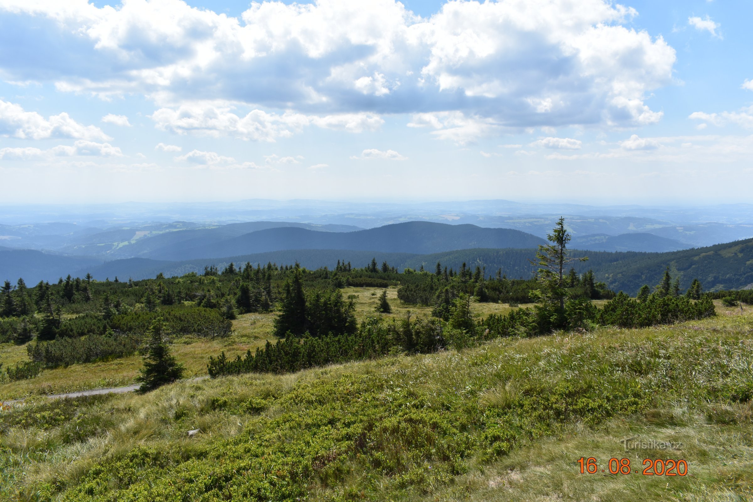 Circuit le long de la crête de Krkonoše : source de l'Elbe, Pančava, cascades, etc.